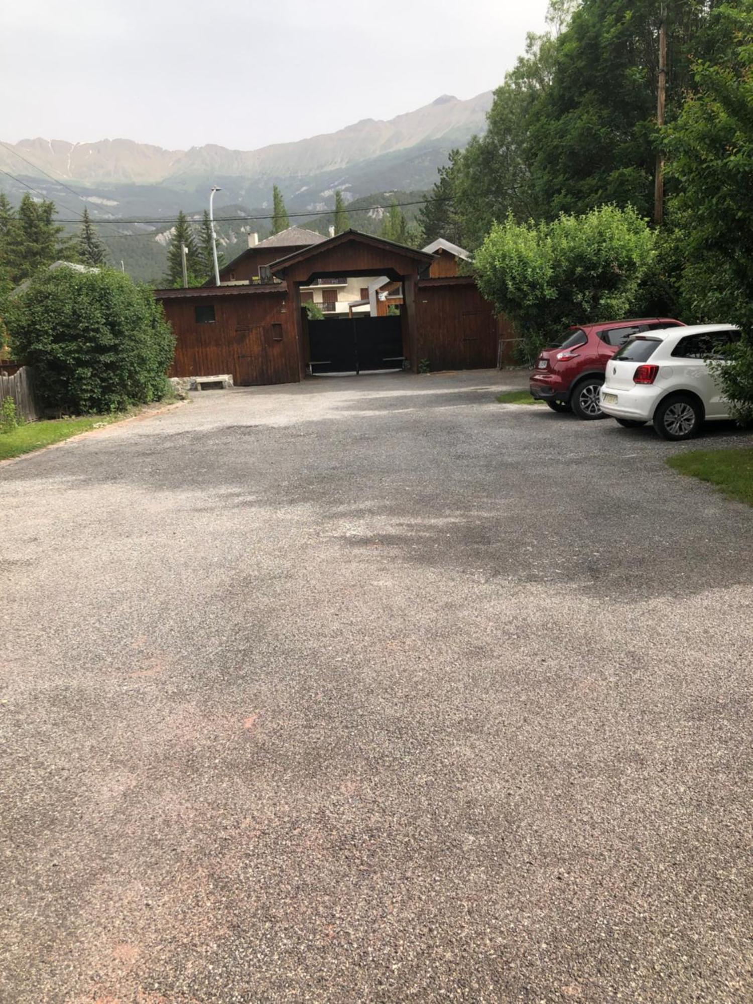 Maison D' Hotes Tranquyl Barcelonnette Buitenkant foto